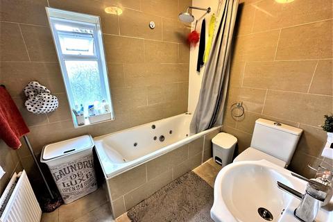 108 Faringdon Avenue, Bromley, BR2 8BU