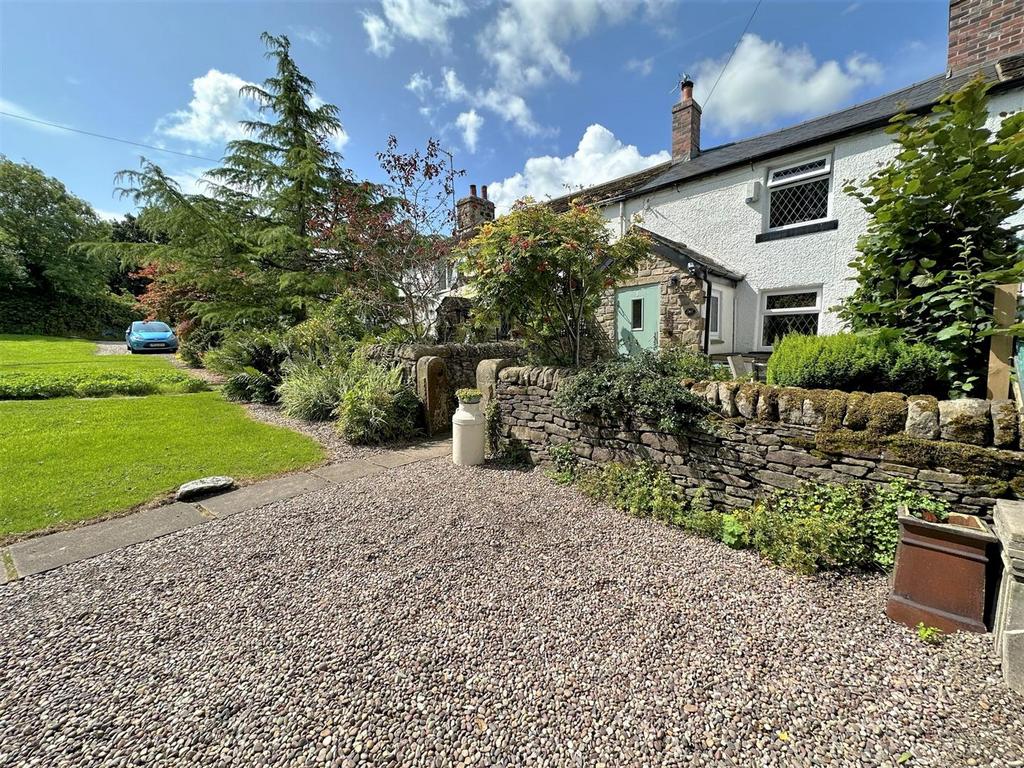 Park Gate Row, Copster Green, Ribble Valley 2 bed cottage for sale £