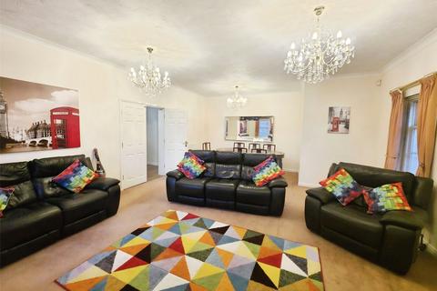 2 bedroom flat to rent, Highgate, Durham, County Durham, DH1