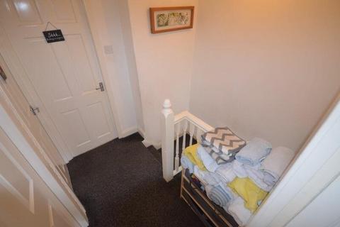 6 Berkeley Crescent, Padiham, Burnley, BB12 8NR