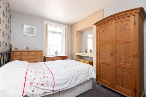 2a Abbot Crescent, Perth, PH2 0HE