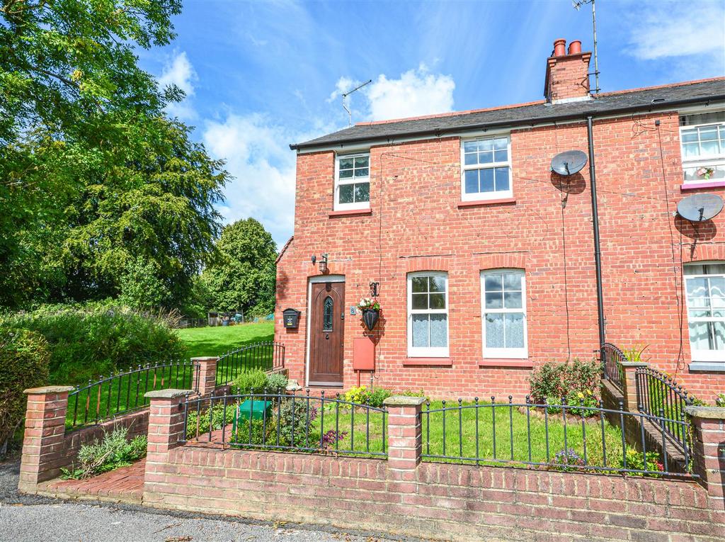 Netherfield Hill, Battle 2 bed end of terrace house for sale £370,000