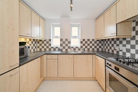 2 bedroom apartment to rent, Lymington Lodge, 47 Schooner Close, London