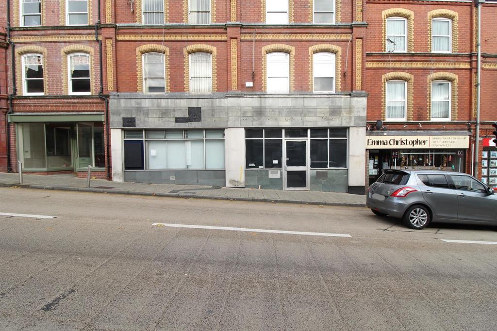 College Street, Ammanford Property for sale £99,000