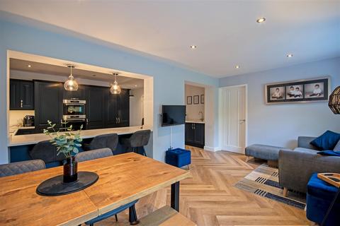 43 Fowler Road, Sutton Coldfield, B75 7LN