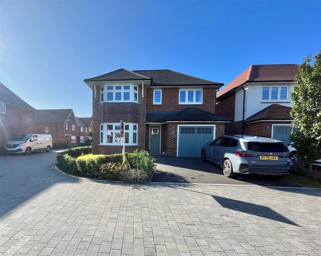 Fulmar Road, Woodford, Stockport 4 bed detached house for sale £587,950