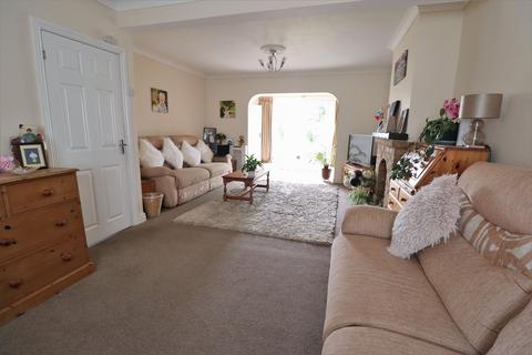3 bedroom semi-detached house for sale, Grange Gardens, Rayleigh, SS6