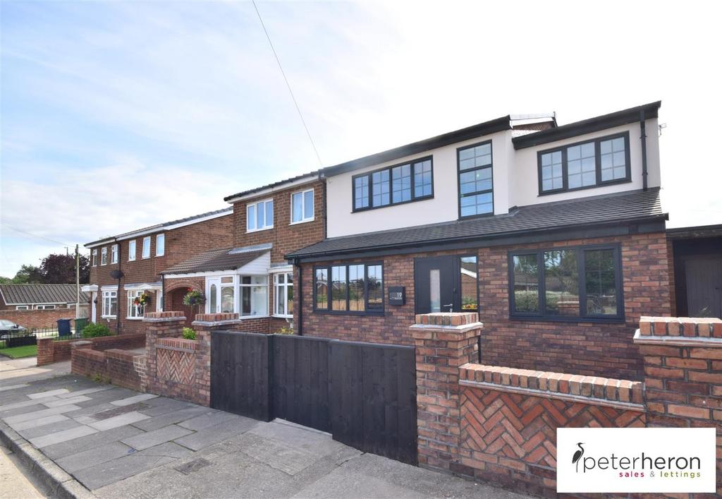 Rowan Close, South Hylton, Sunderland 4 bed semidetached house for