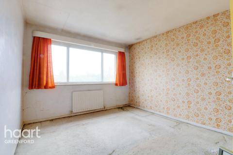 17 Farm Close, Southall, UB1 3JF