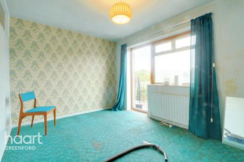 17 Farm Close, Southall, UB1 3JF