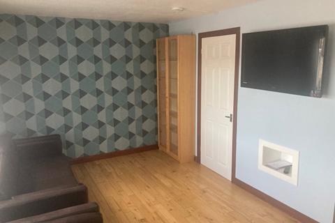 2 bedroom flat to rent, Craigour Green, Craigour, Edinburgh, EH17