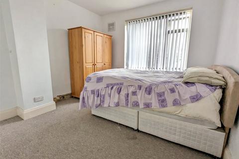 89 Further Green Road, London, SE6 1JG