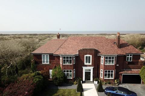 5 bedroom detached house to rent - Westbourne Road, Southport, Merseyside, PR8