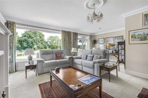 4 bedroom detached house for sale, Brookmans Avenue, Brookmans Park, Hertfordshire, AL9