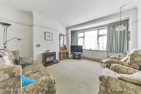 32 The Grove, West Wickham, BR4 9JS