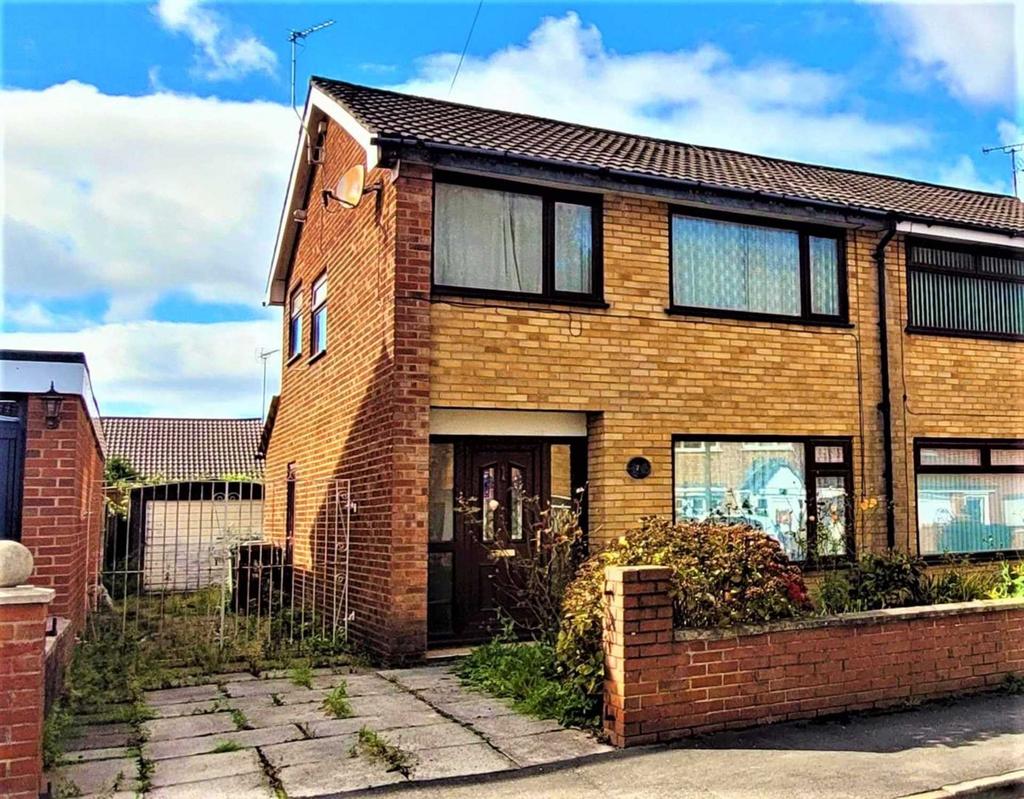 Renfrew Avenue, St. Helens 3 bed semidetached house for sale £130,000