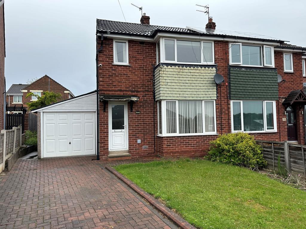 Altofts Lodge Drive, Normanton WF6 3 bed semidetached house for sale