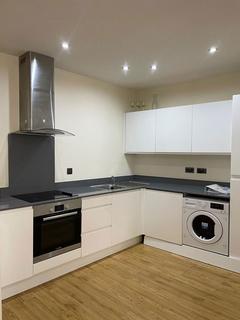 2 bedroom flat for sale - Staines Road West, ., Sunbury-on-Thames, Surrey, TW16 7FE