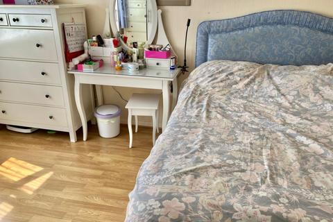 266 Admirals Way, Daventry, NN11 4LR