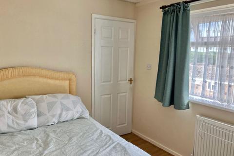 266 Admirals Way, Daventry, NN11 4LR