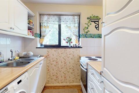 49 Bartlow Side, Basildon, SS13 1RE