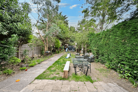29 Enderley Road, Harrow, HA3 5HF