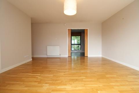 2 bedroom flat to rent, Brabloch Park, Paisley PA3