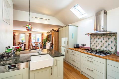 22 Elvendon Road, Goring, Reading, RG8 0DU