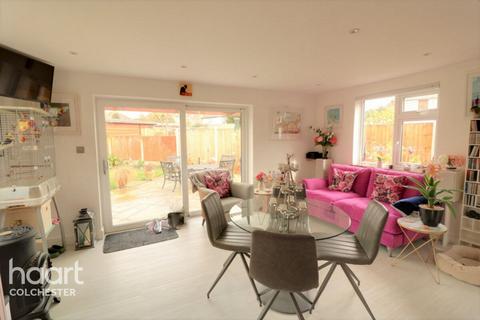 15 Albert Road, Brightlingsea, Colchester, CO7 0NB