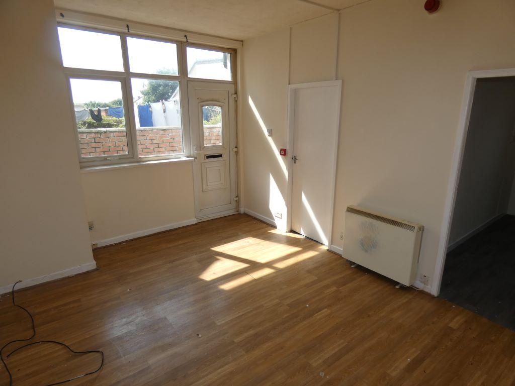 BOURNEMOUTH ROAD, BLACKPOOL, FY4 1LP 1 bed flat £411 pcm (£95 pw)