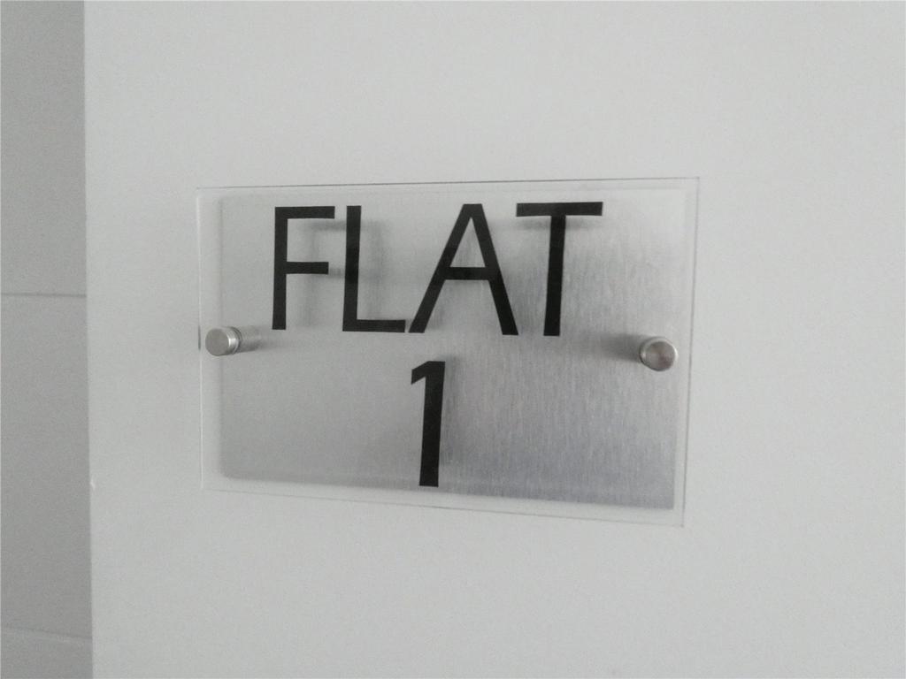Picture No. 01