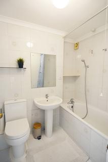 2 bedroom flat to rent, Tachbrook Street, London SW1V