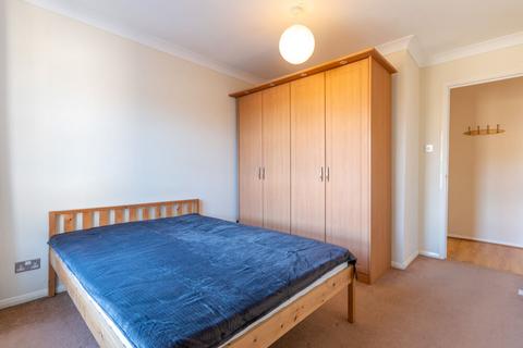 2 bedroom flat to rent, 0543L – Elbe Street, Edinburgh, EH6 7HL