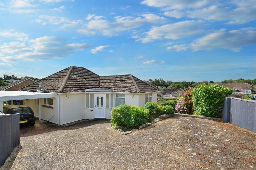 Corfe Mullen 3 bed detached bungalow for sale £425,000