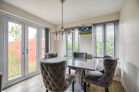 4 bedroom detached house for sale - Ten Acre Rise, Patchway, Bristol, Gloucestershire, BS34