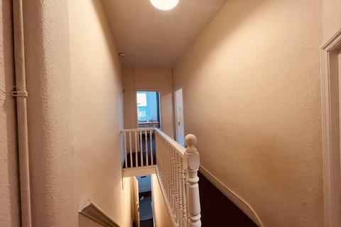 2 bedroom flat to rent, Keston Road, London N17