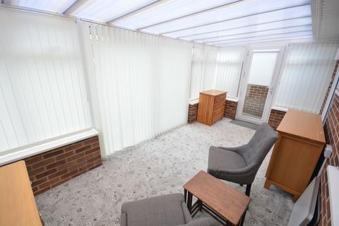 35 Kirkway, Broadstone, BH18 8ED