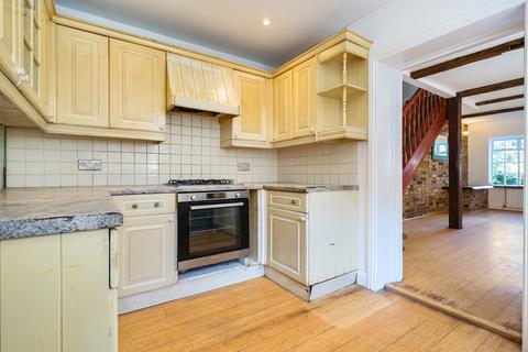 2 bedroom end of terrace house for sale, Blackheath Lane, Blackheath, Guildford, Surrey, GU4