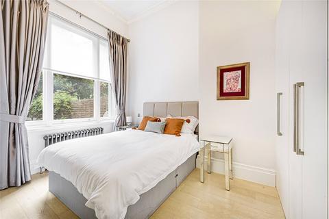 2 bedroom flat to rent, Nevern Square, Earls Court, London