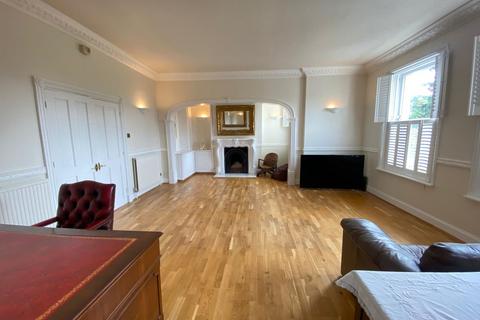 2 bedroom apartment to rent, Wexham Lodge, Sl2