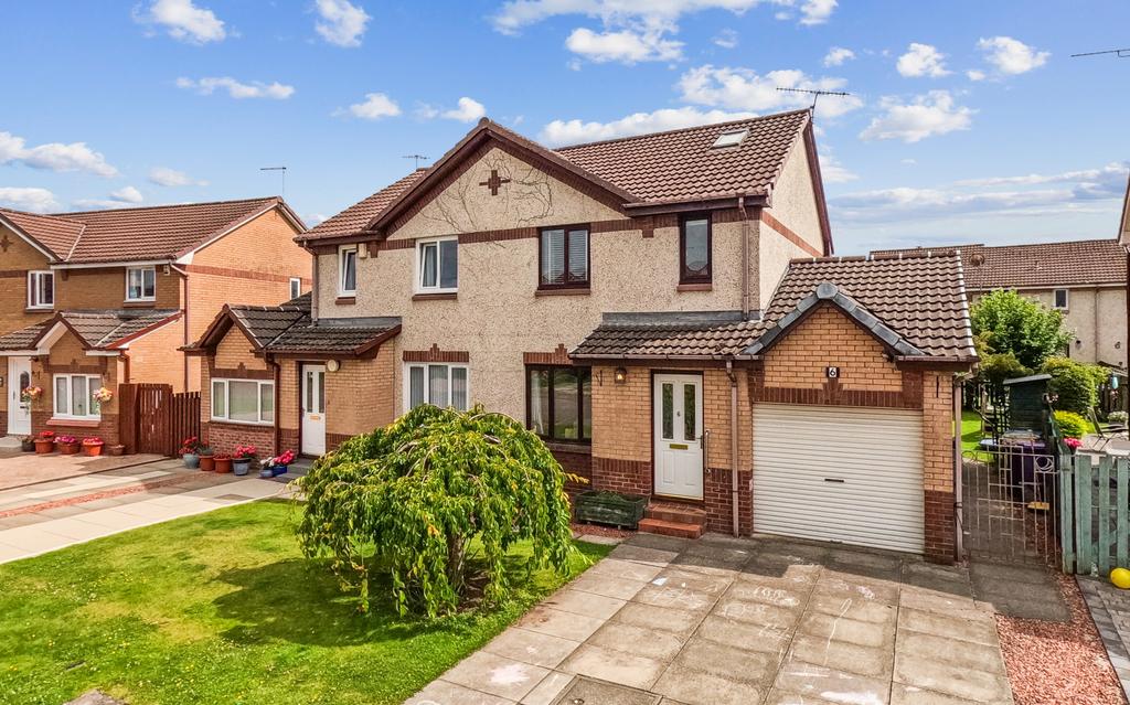 Brent Drive, Thornliebank, Glasgow, G46 8JN 3 bed semidetached villa