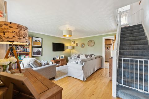 6 Brent Drive, Thornliebank, Glasgow, G46 8JN