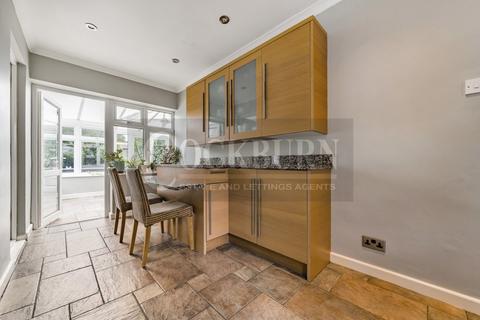 10 Enslin Road, London, SE9 5BP