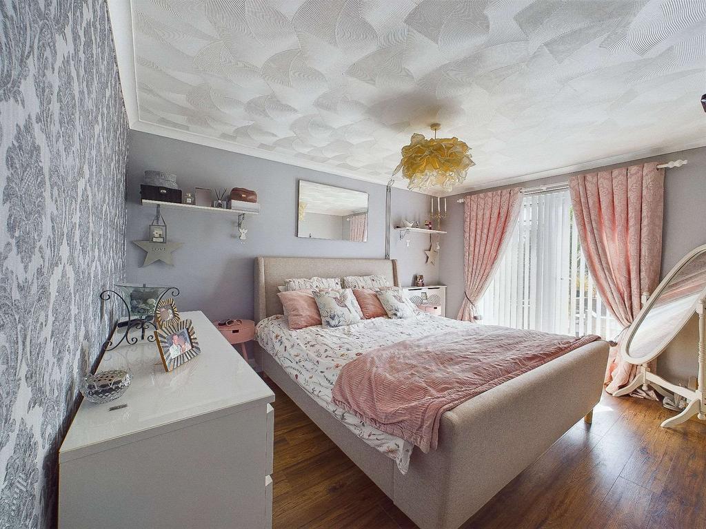 Bedroom 1 (Double)