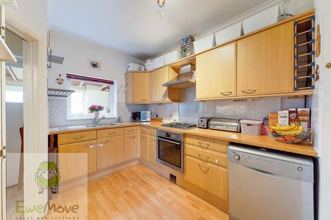 7 Dickens Road, Rochester, ME1 2JR
