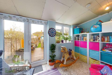 7 Dickens Road, Rochester, ME1 2JR