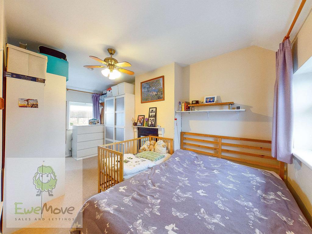 Bedroom 1 (Double with Ensuite)