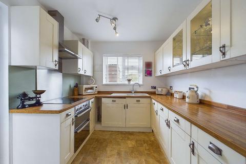145 Gravesend Road, Strood, Rochester, ME2 3PL