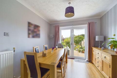 145 Gravesend Road, Strood, Rochester, ME2 3PL