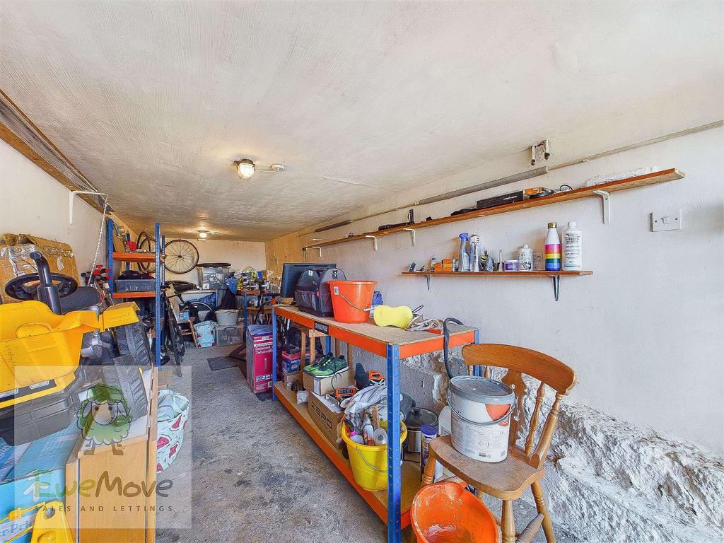 Single Garage